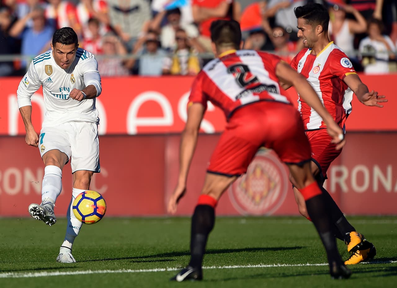 Sin embargo, tras el susto, el Madrid salió en contragolpe y culminó con este remate de Cristiano Ronaldo.