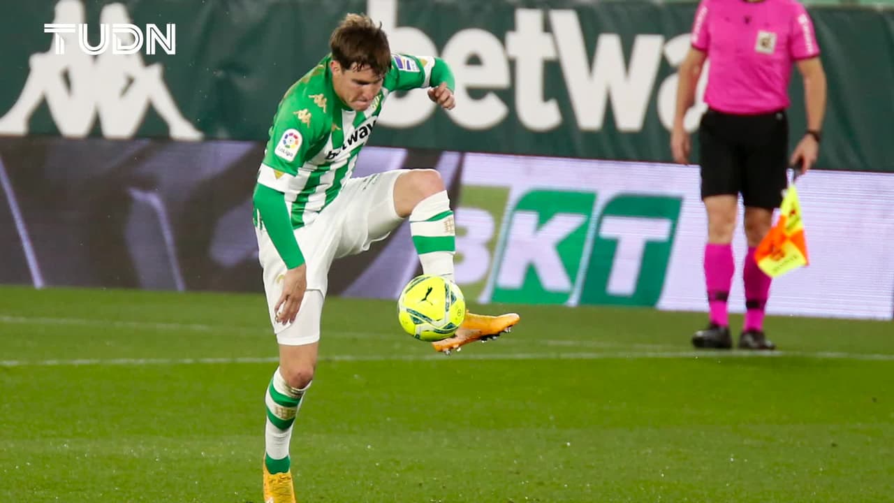 'Musho' Lainez para Néstor Araujo