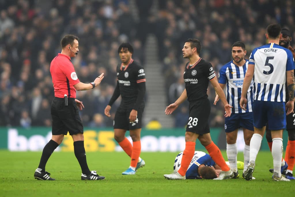 Un gol de Jahanbakhsh, al 84, le dio el empate 1-1 al Brighton; Azpilicueta abrió el marcador para el Chelsea.