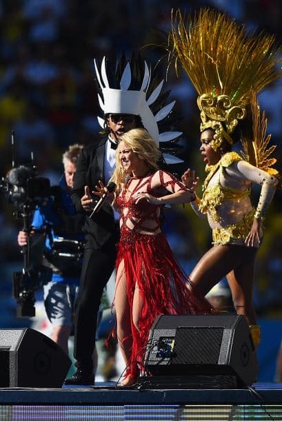 Shakira en el cierre. Mira aquí los videos más chismosos.