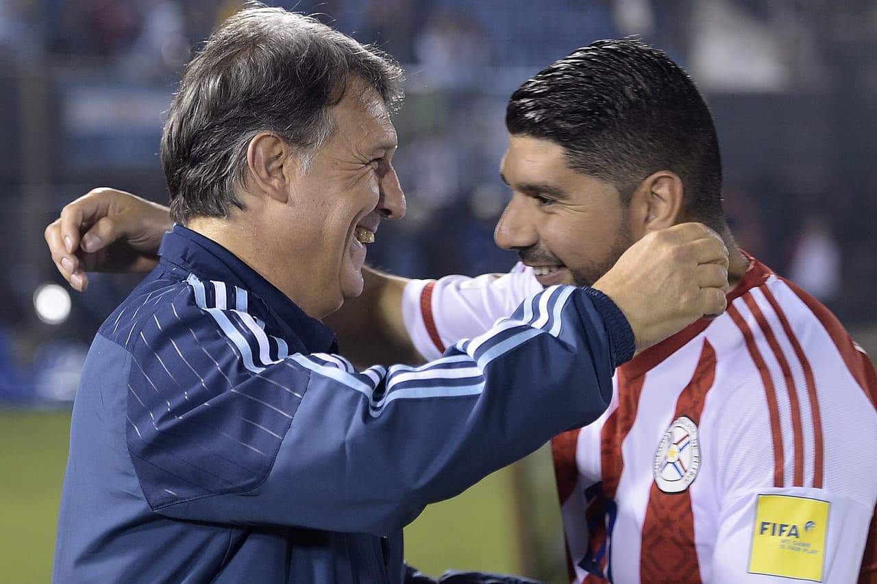 Luego de ser subcampeón de la Copa América en 2011, la salida de Martino de Paraguay se dio en términos amistosos, en medio de la idea del técnico de tomar un nuevo aire.