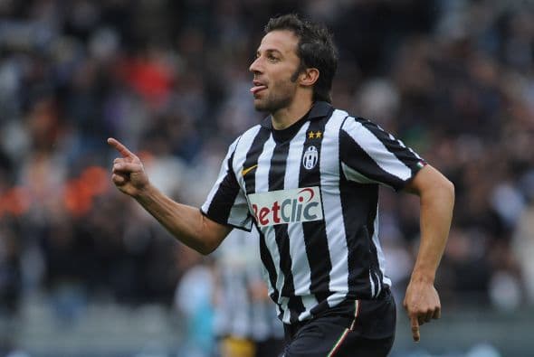 Y Alessandro del Piero puso cifras definitivas con un gol con el que empató al máximo anotador en Ligaen la historia del club. Triunfo por 4-0.