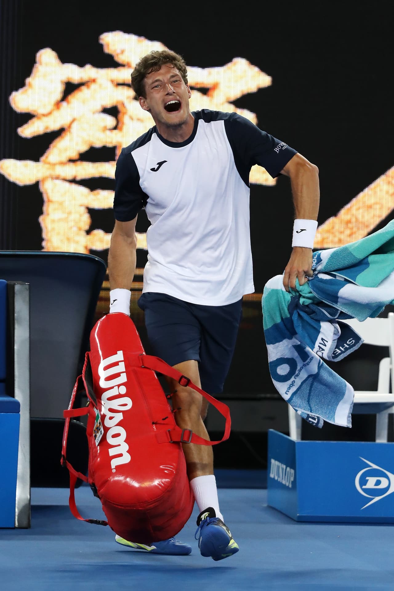 Con la derrota a cuestas luego de un largo partido, Carreño tuvo una reacción inesperada para el público.