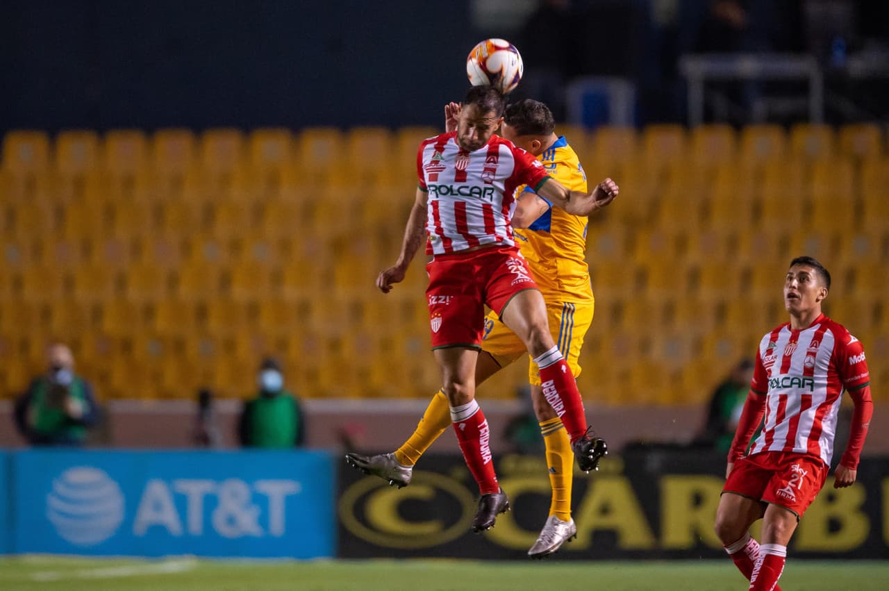 Tigres decide guardar jugadores para el Mundial de Clubes y terminan empatando 1-1 en casa frente al Necaxa.