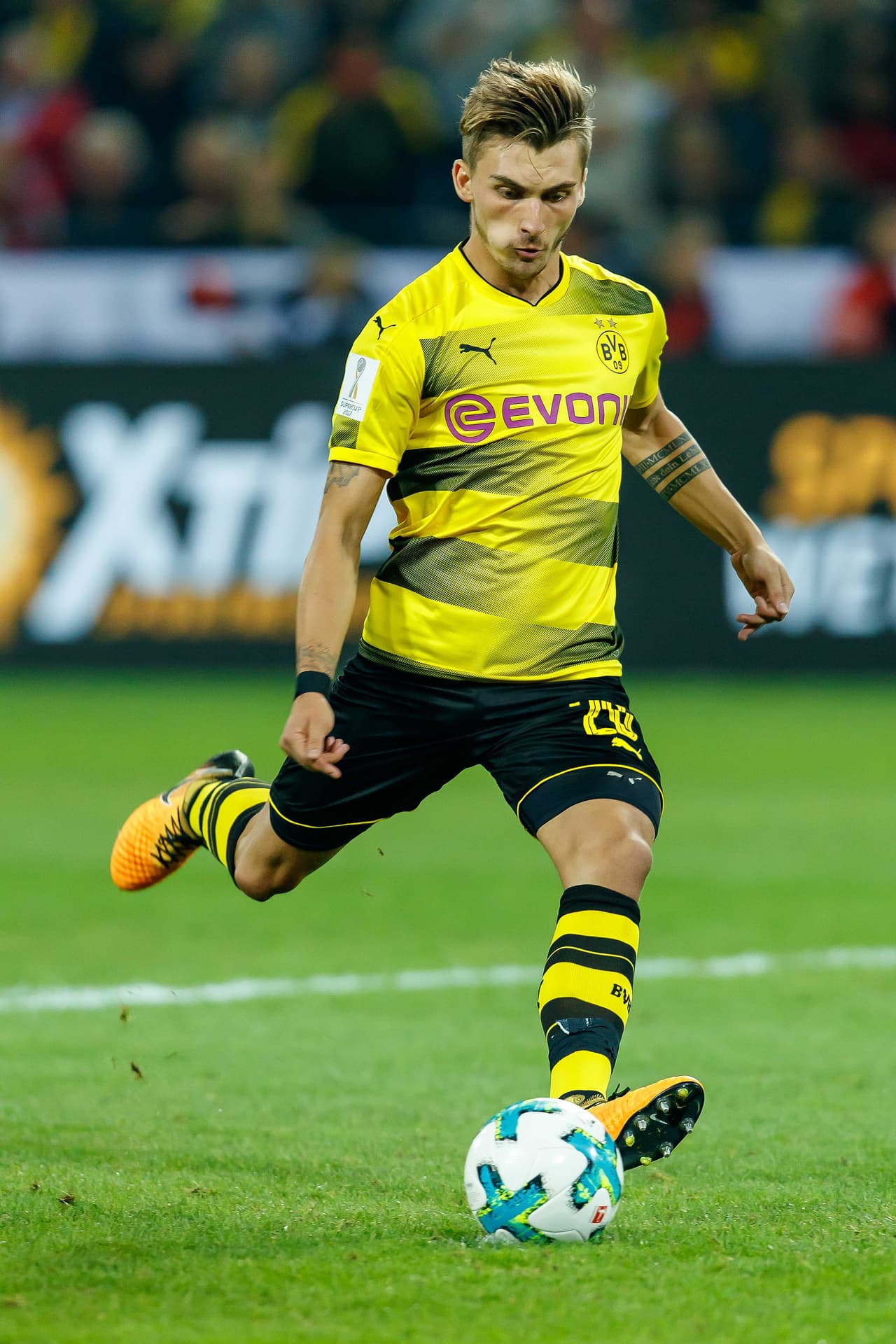 Maximilian Philipp (Borussia Dortmund): fue figura de la selección de Alemania que se quedó con el Europeo Sub-21. Se dice que es una mejor versión de Gotze.