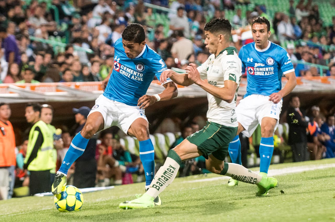 La lucha de Cruz Azul es fuerte en la Copa para sacudirse de apenas dos victorias, tres empates y cuatro derrotas en la Liga.