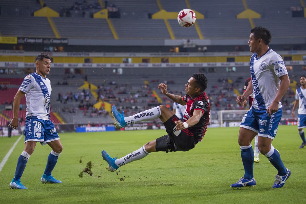 Con solitario gol de Crsitian Menendez , Puebla consigue los tres puntos en su debut en el Clausura 2020.