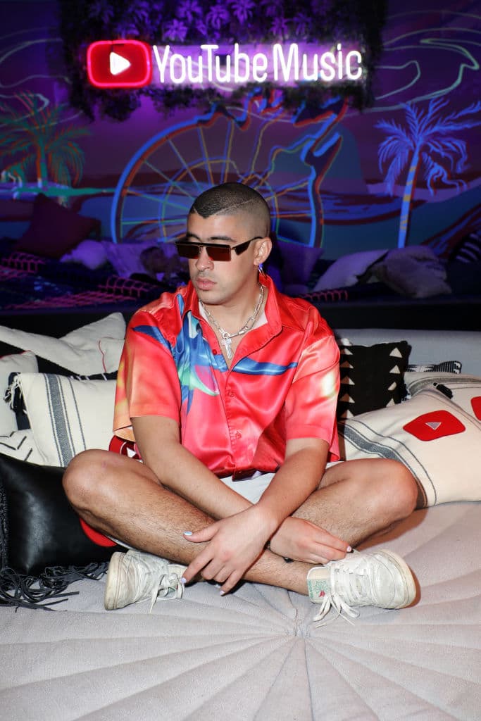 Esto se debe a que en el 2021 el cantante regresó a estar en medio de reflectores de manera insólita y continúa retomando su camino hacia la cima.
<br>