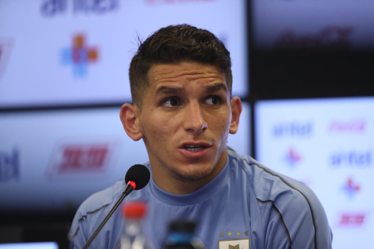 Lucas Torreira (Uruguay) - Su primer año en Inglaterra, con el Arsenal, levantó todo tipo de elogios. Será el motor en el mediocampo de la Celeste en esta Copa en la fase defensiva y ofensiva.