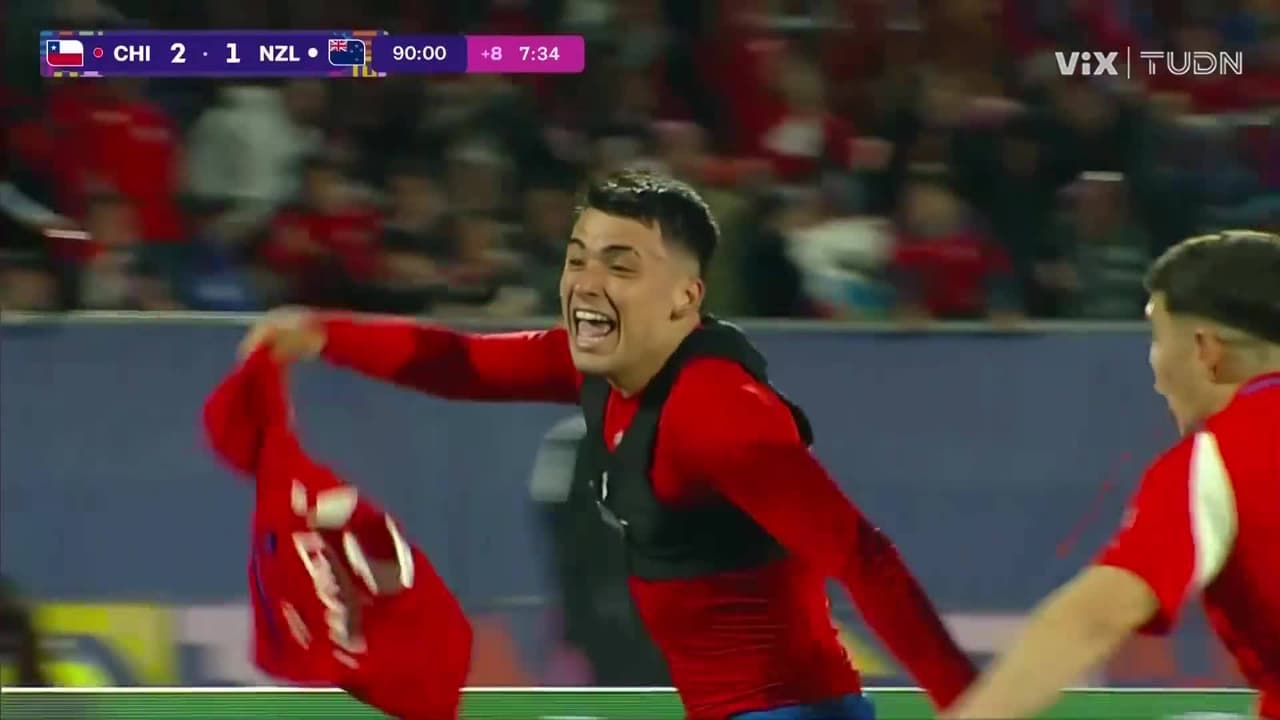 ¡Chile lo gana de último minuto con tremendo oso del portero rival!