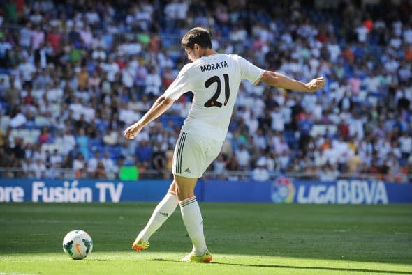 El fichaje sirvió para que los merengues cubrieran la ausencia de Alvaro Morata quien fue vendido a la Juventus de Italia, dejando vacía la banca en caso de necesitar más opciones que Benzema.