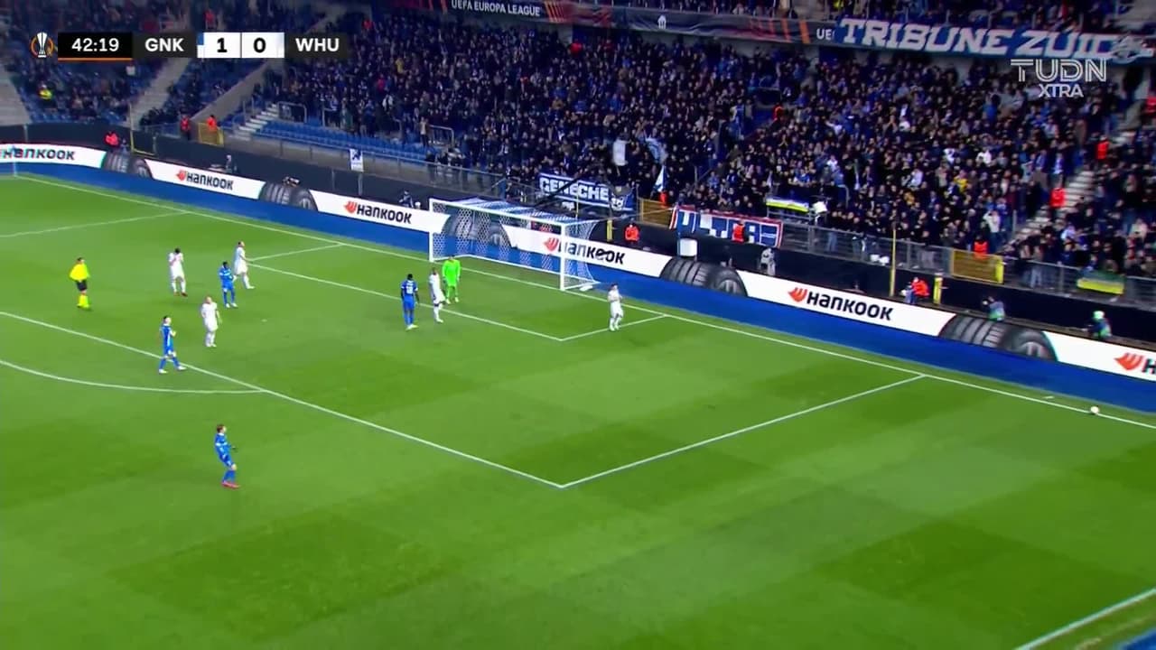 ¡TIRO ATAJADO! disparo por Joseph Paintsil.