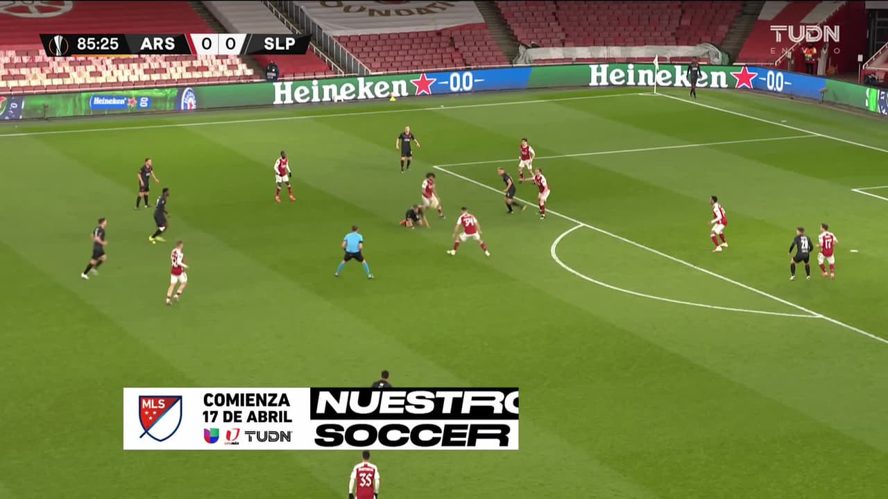 ¡GOL!  anota para Arsenal. Nicolas Pepe