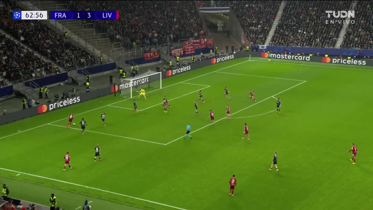 ¡TIRO ATAJADO! disparo por Conor Bradley.