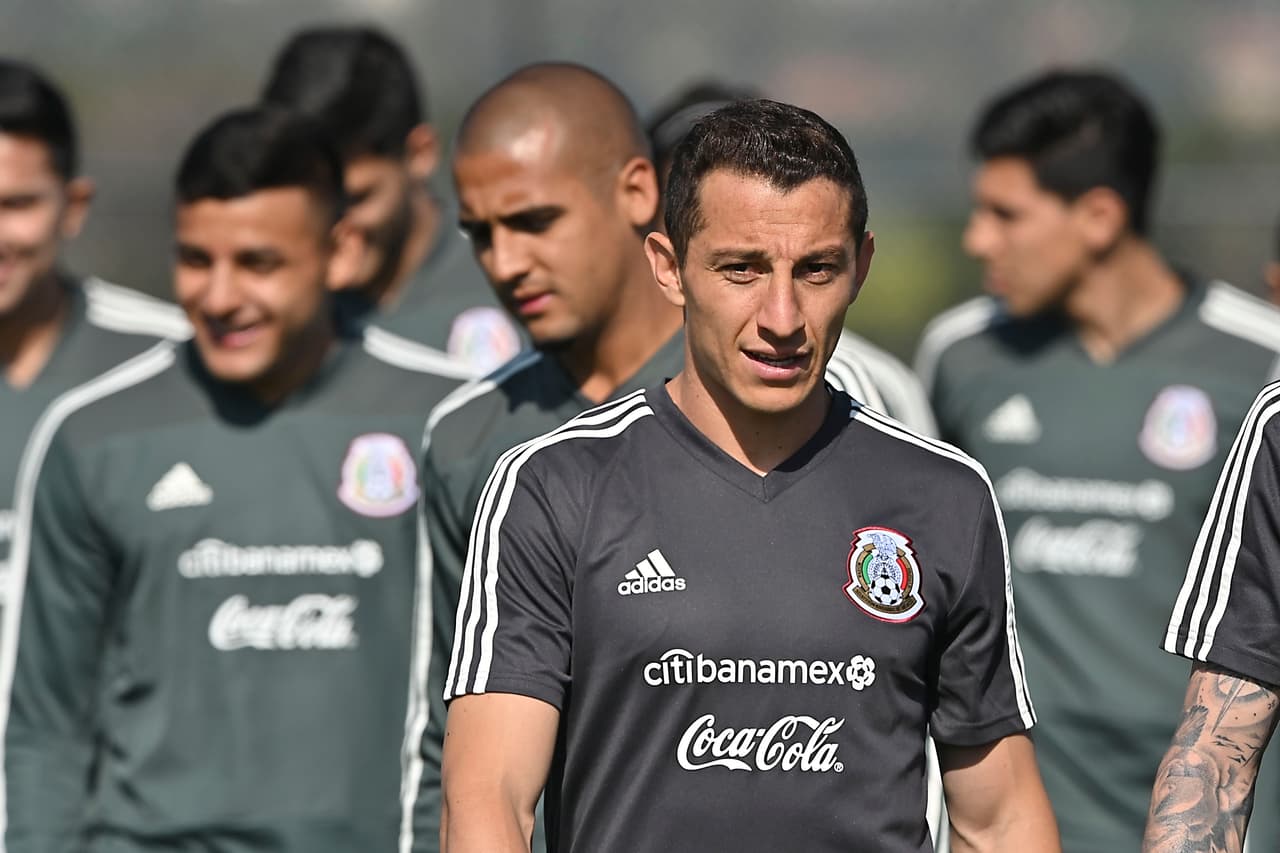La Selección Mexicana entrena con intensidad, energía y buen ánimo bajo la batuta del argentino Gerardo Martino en su segundo día de pr´actica en el Centro Elite Athlete de Chula Vista, California.