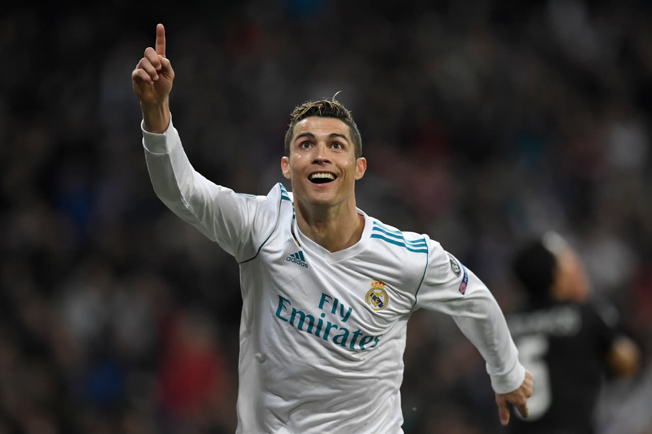 Cristiano Ronaldo apareció con doblete en el triunfo 3-1 de Real MAdrid contra PSG en un partido de Champions en el que el equipo blanco mostró la irregularidad de juego típica de esta temporada.