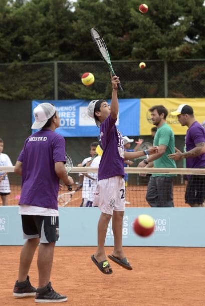 De Tomás apuntó que unos 300 chicos de muy bajos recursos de entre 6 y 15 años que juegan a diario, para ellos que "Nadal esté aquí hoy es un sueño".