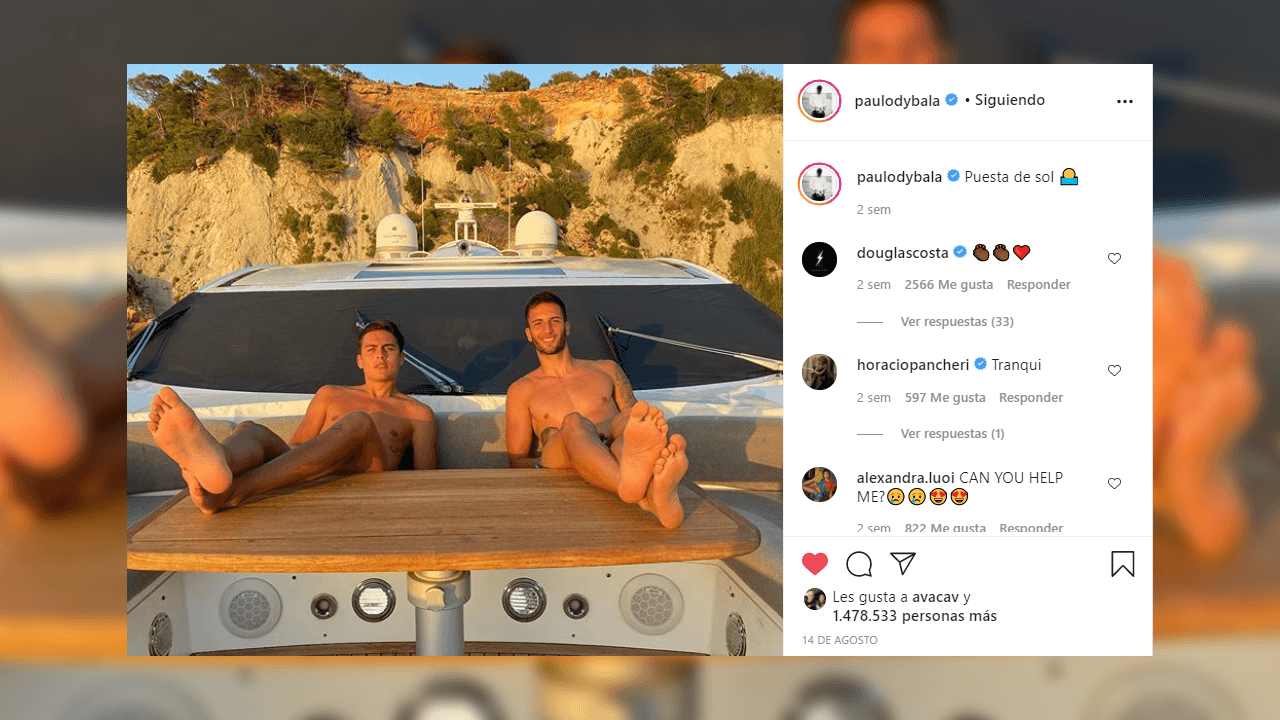 Paulo Dybala disfruta del atardecer en un yate