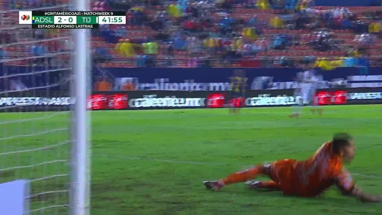 ¡TIRO ATAJADO! disparo por Unai Bilbao.