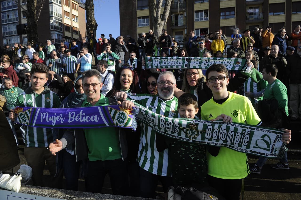 Diego Lainez inició como titular y Andrés Guardado ingresó de cambio. Moreno (23’), Morón (48’) y Joaquín Sánchez (89’) marcaron el 3-0 final.