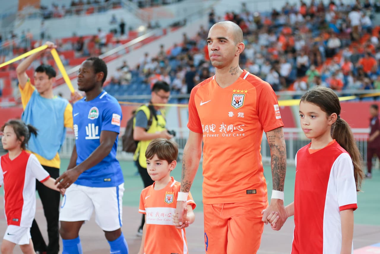 Diego Tardelli - Shandong Luneng
