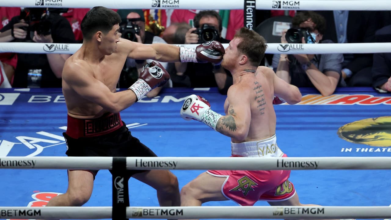 'Canelo' Álvarez: Bivol, dudoso sobre hacer revancha en peso supermediano