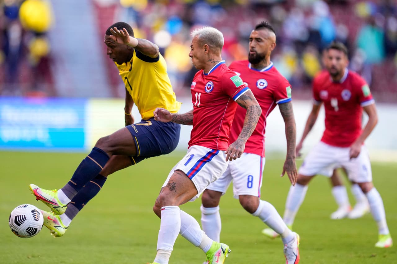 Chile tuvo un hombre más en la parte final del encuentro pero no encontró la llave para abror la portería de Ecuador.