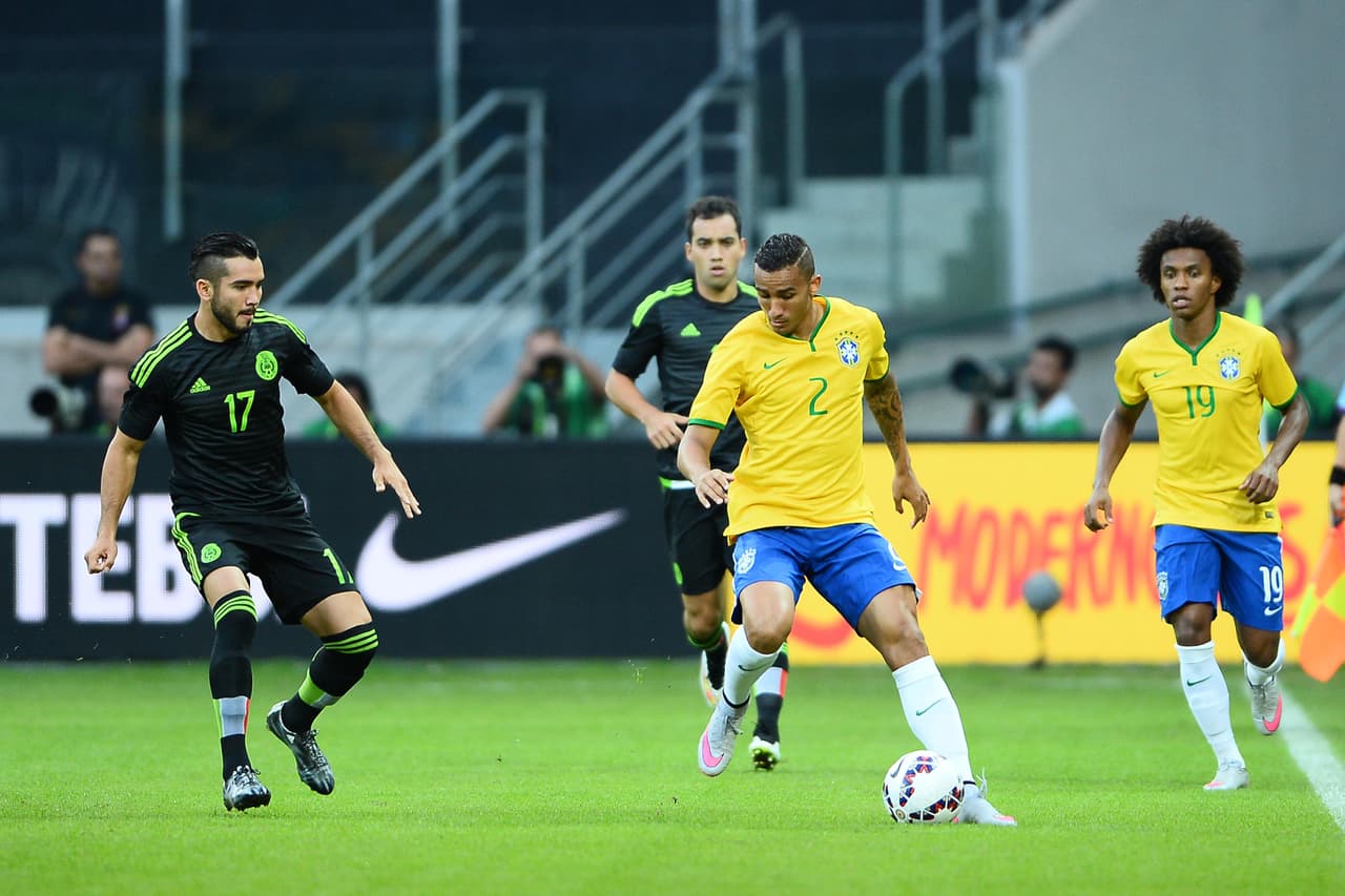 Danilo: El nuevo fichaje del Real Madrid cumplió a secas con su trabajo por la banca derecha, ya que los mexicanos no lo exigieron y apenas realizó algunas incorporaciones al frente. Salió del partido al medio tiempo pues quedó tocado por la falta de Güemez. Calificación: 6.