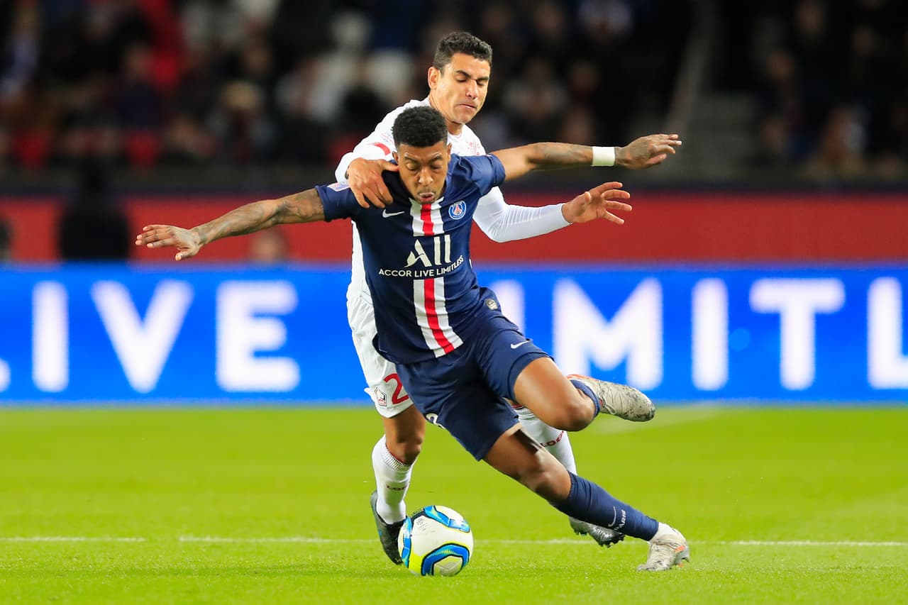 Icardi (17’) y Di María (31’) consolidaron a PSG en la cima de la tabla.