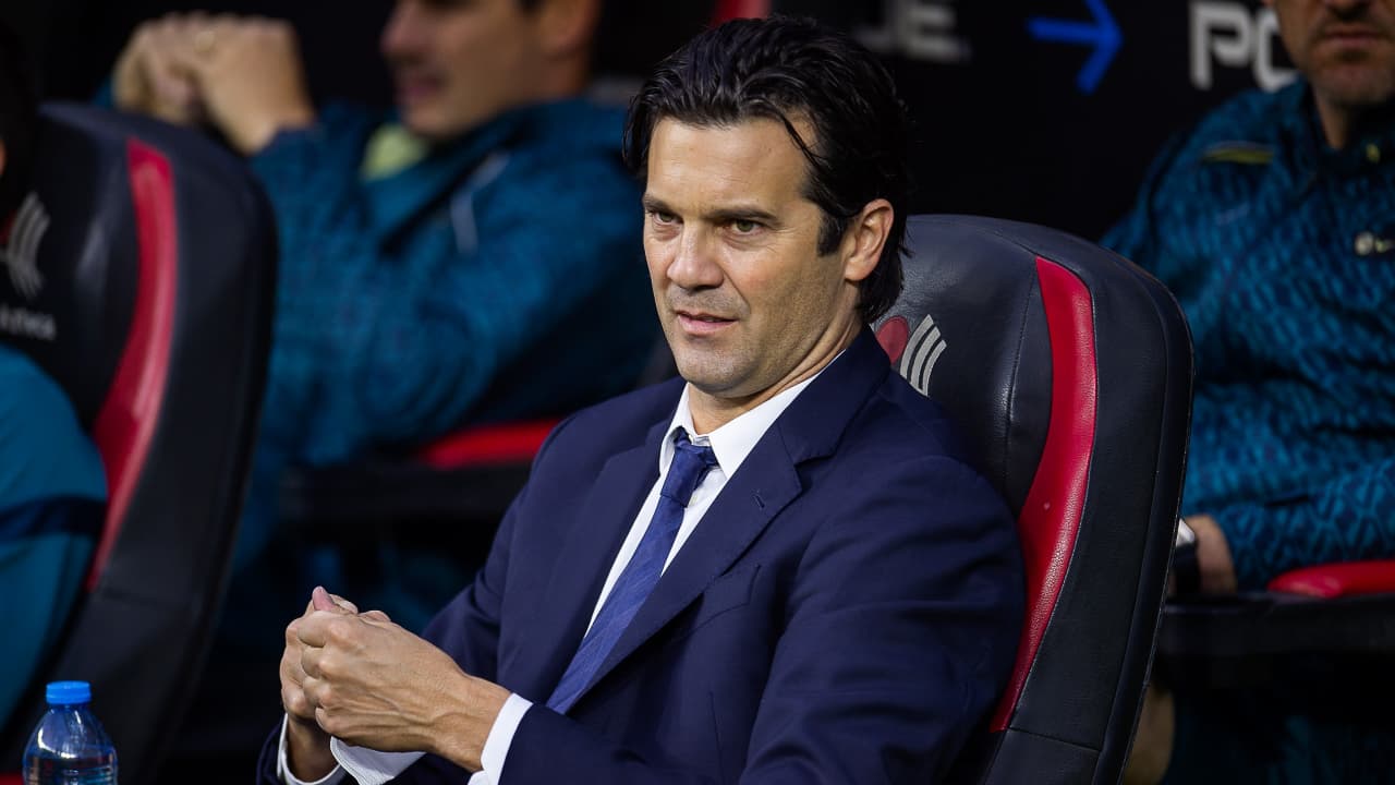 Solari muestra empatía por árbitros: "Tienen profesión complicada"