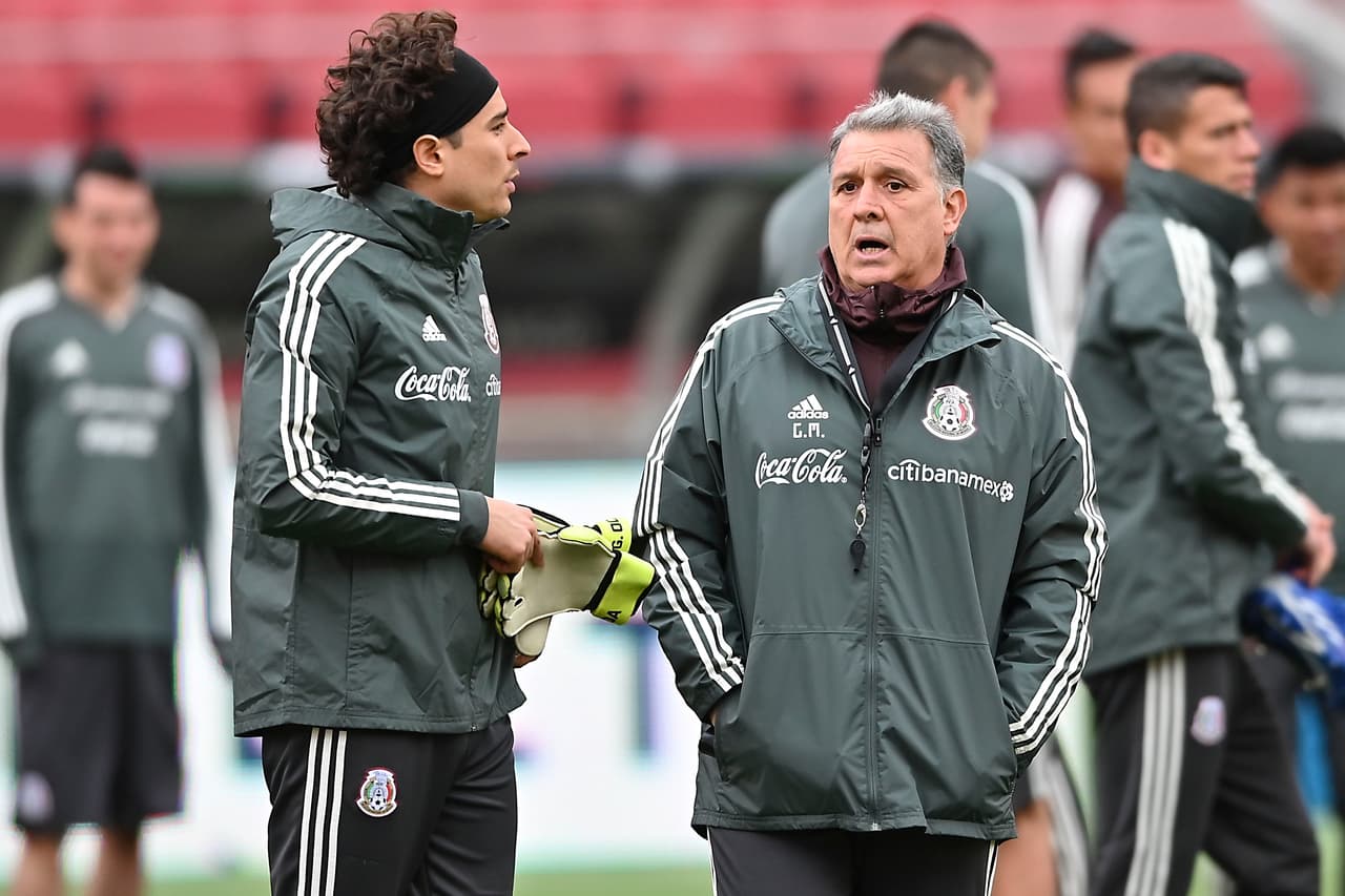 Así se vivió el entrenamiento del 25 de marzo de la Selección Mexicana de Fútbol en vías de preparación a su partido amistoso este martes en Levi's Stadium ante la representación de Paraguay en la fecha FIFA.