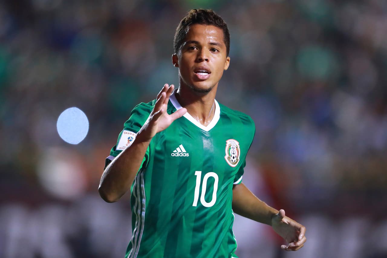 Giovani Dos Santos (LA Galaxy) - 43 partidos jugados (10 con México) y en 39 fue titular. Disputó un total de 3,224 minutos y consiguió marcar ocho goles, todos con su club.