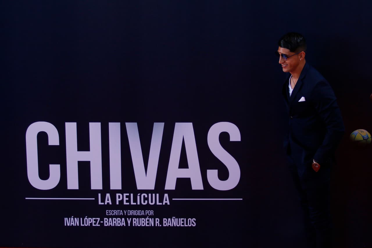 El extécnico de Chivas Matías Almeyda, directivos del club y jugadores llevaron a la Edición 16 del Festival Internacional de Cine de Morelia, realizada en Cinépolis Centro de Morelia para la presentación de 'Chivas, la película'.