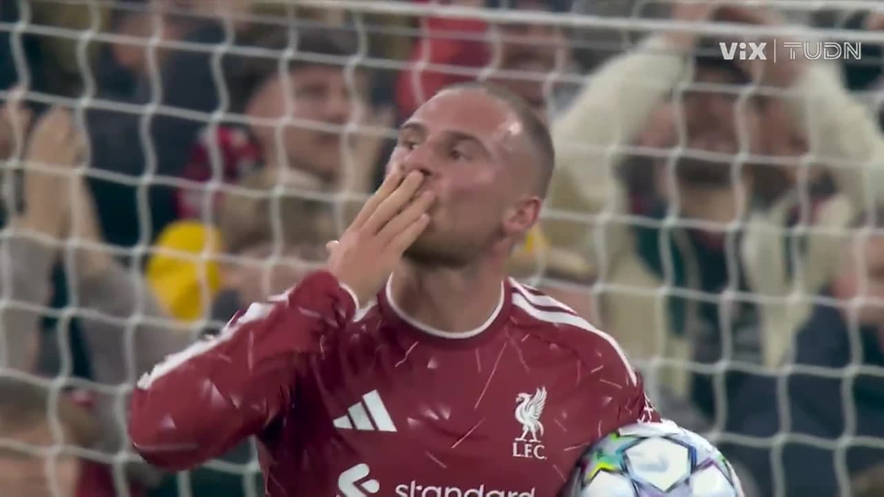 ¡Hermosa peinada de Mac Allister para el descuento de Liverpool!