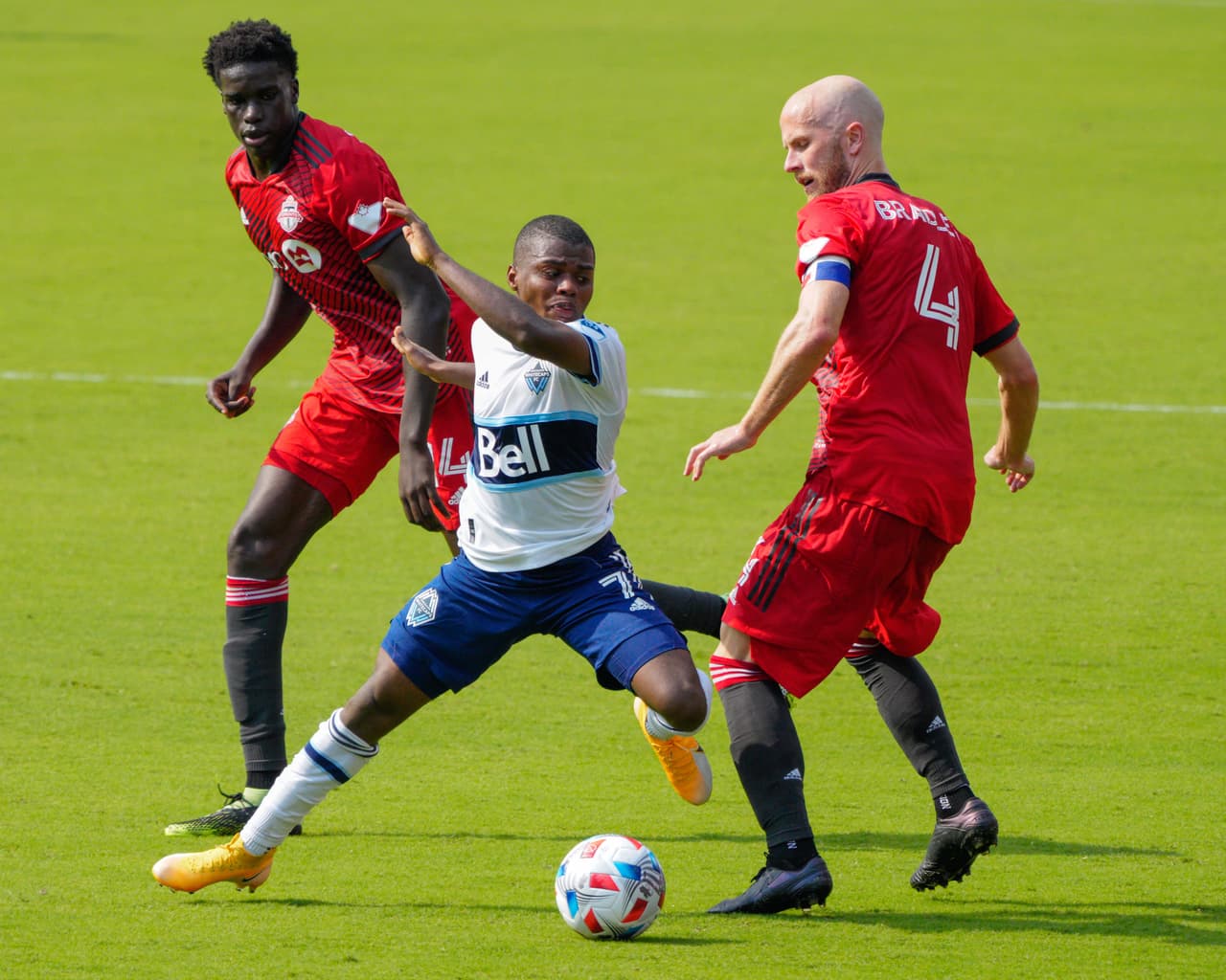 2-2 fue el resultado final del duelo entre Toronto FC y Vancouver Whitecaps.
<br>