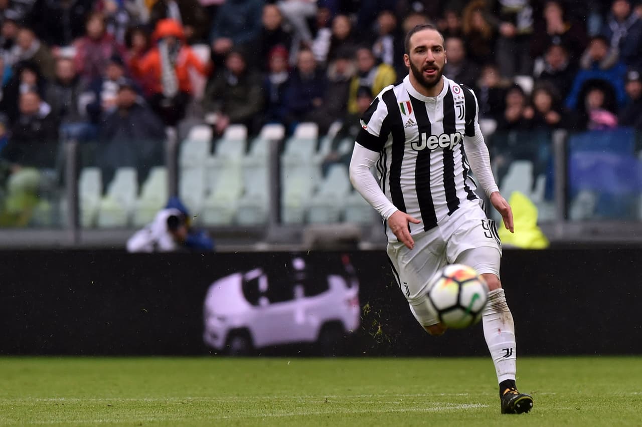 Higuaín se fue con las ganas de sumar un gol.