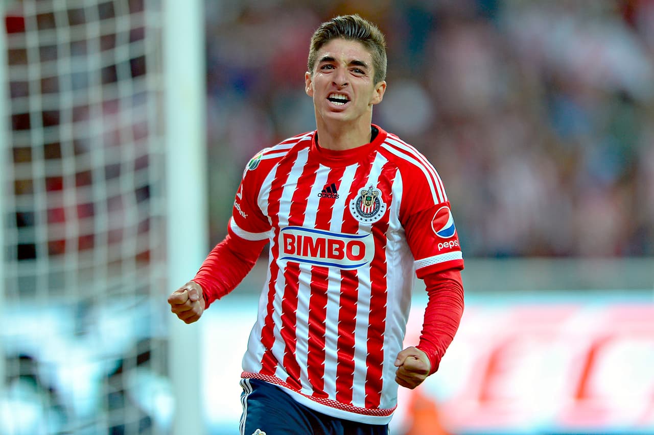Isaác Brizuela, Chivas.- El jugador del Rebaño Sagrado ha sido pieza fundamental en el buen rendimiento del equipo de Guadalajara, sumando 88 puntos en el UD Fantasy, mientras que su valor es de $6.7 millones.