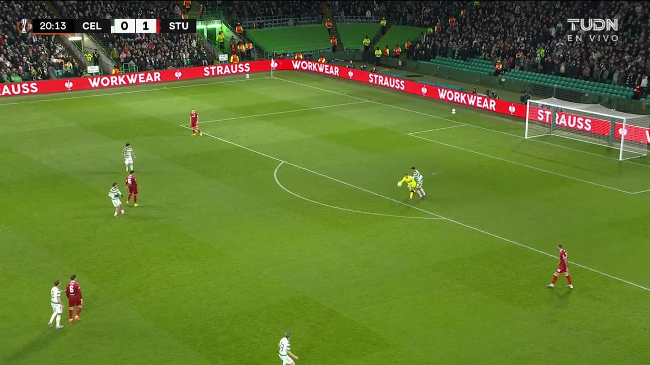 ¡GOL!  anota para Celtic. Benjamin Nygren