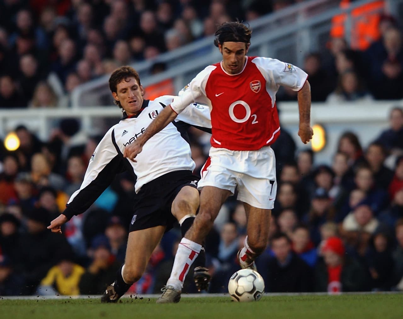 'El Colorado' fue de los primeros argentinos en jugar en la Premier League con el Fulham de Londres.