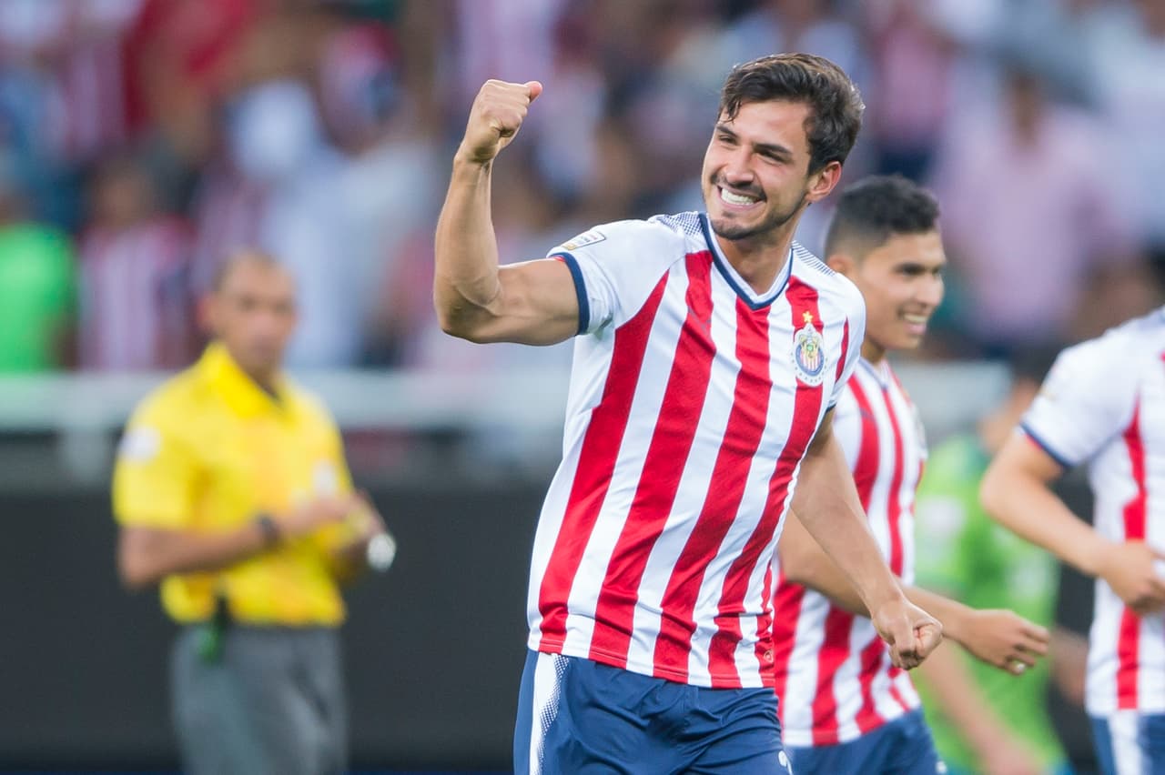 Aún así, Oswaldo Alanís puede presumir que hace parte del Chivas que hizo historia al cornarse campeón de la Liga de Campeones de Concacaf tras 50 años de hacer lo por primera vez.