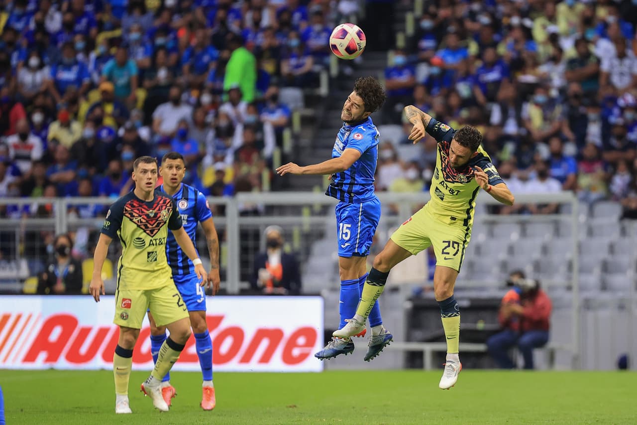 Cruz Azul y América vivieron un partido parejo en la cancha del Estadio Azteca donde las emociones no se hicieron esperar.