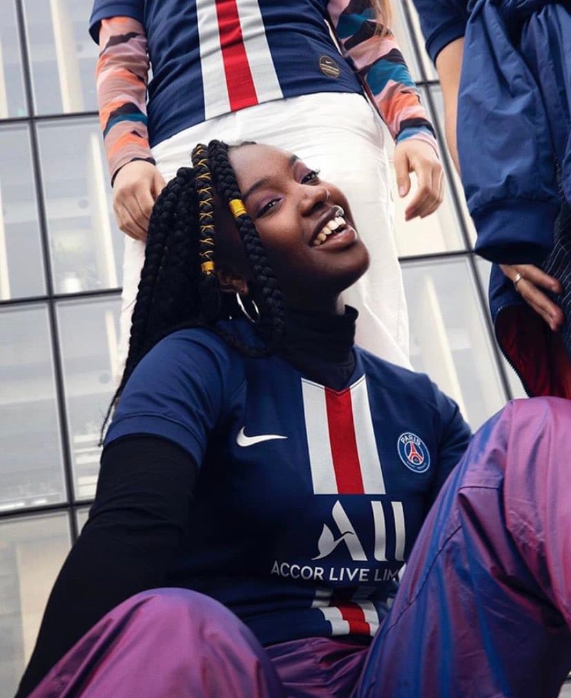 Con sus figuras y un nuevo patrocinador, el PSG tiene listas sus playeras para la próxima temporada.