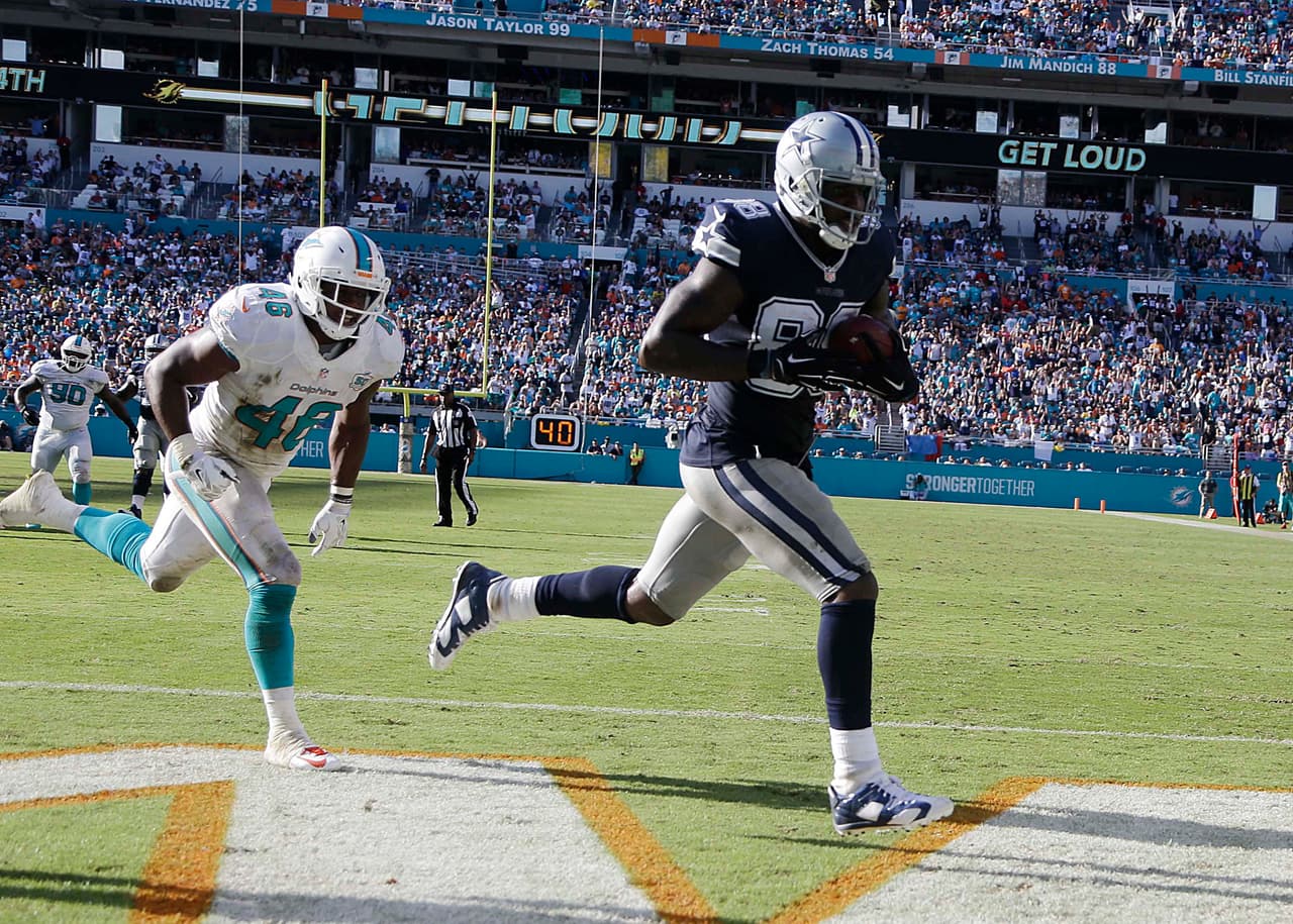 En su regreso a los emparrillados Tony Romo logró la victoria para los Cowboys 24-14 sobre los Dolphins y estas fueron las mejores tomas del partido.