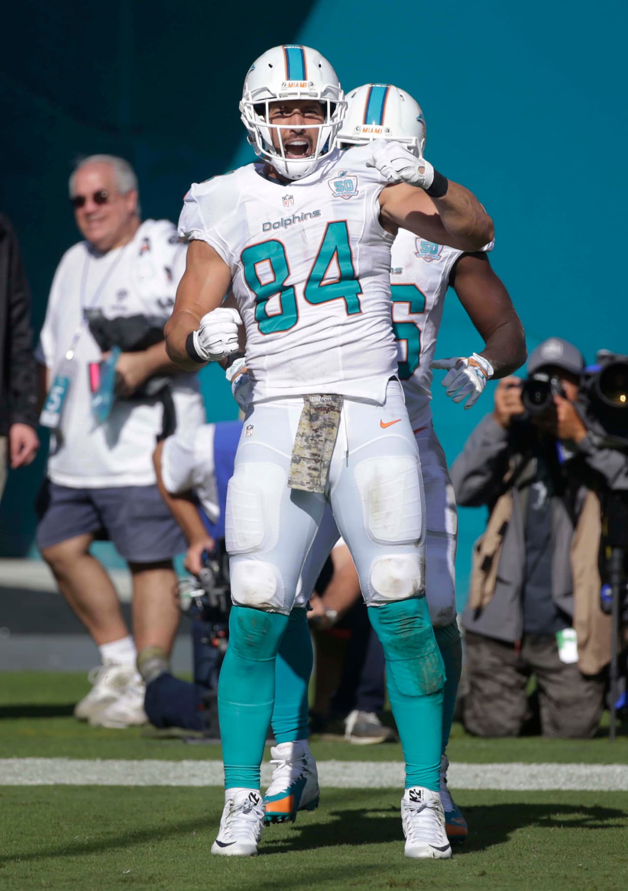 En su regreso a los emparrillados Tony Romo logró la victoria para los Cowboys 24-14 sobre los Dolphins y estas fueron las mejores tomas del partido.