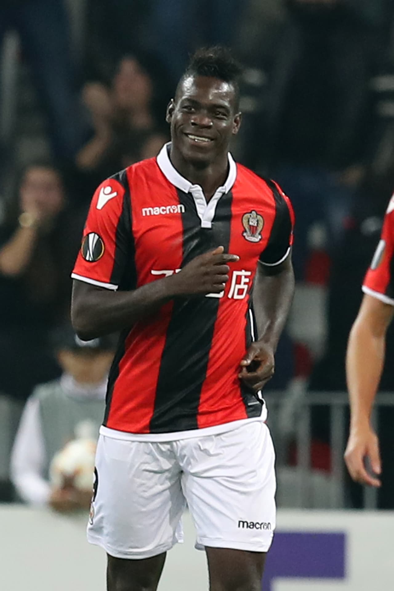 (2010) Mario Balotelli: 'Il Nene' Balotelli, siempre irreverente, fue considerado uno de los mejores delanteros del mundo. Sin embargo, por más de que sigue haciendo goles, no pudo ganarse un puesto en un equipo grande y ahora juega en el Niza. Sus mejores momentos los vivió en el Milan y Manchester City.