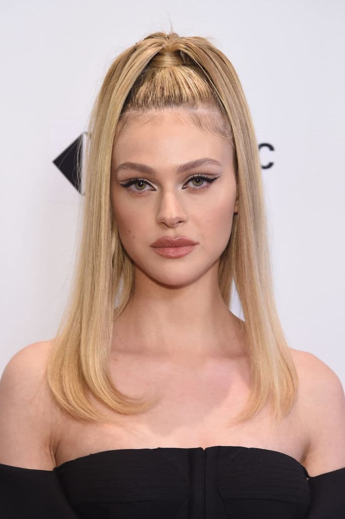 Las imágenes de la insólita muestra de cariño ya han dado la vuelta al mundo.