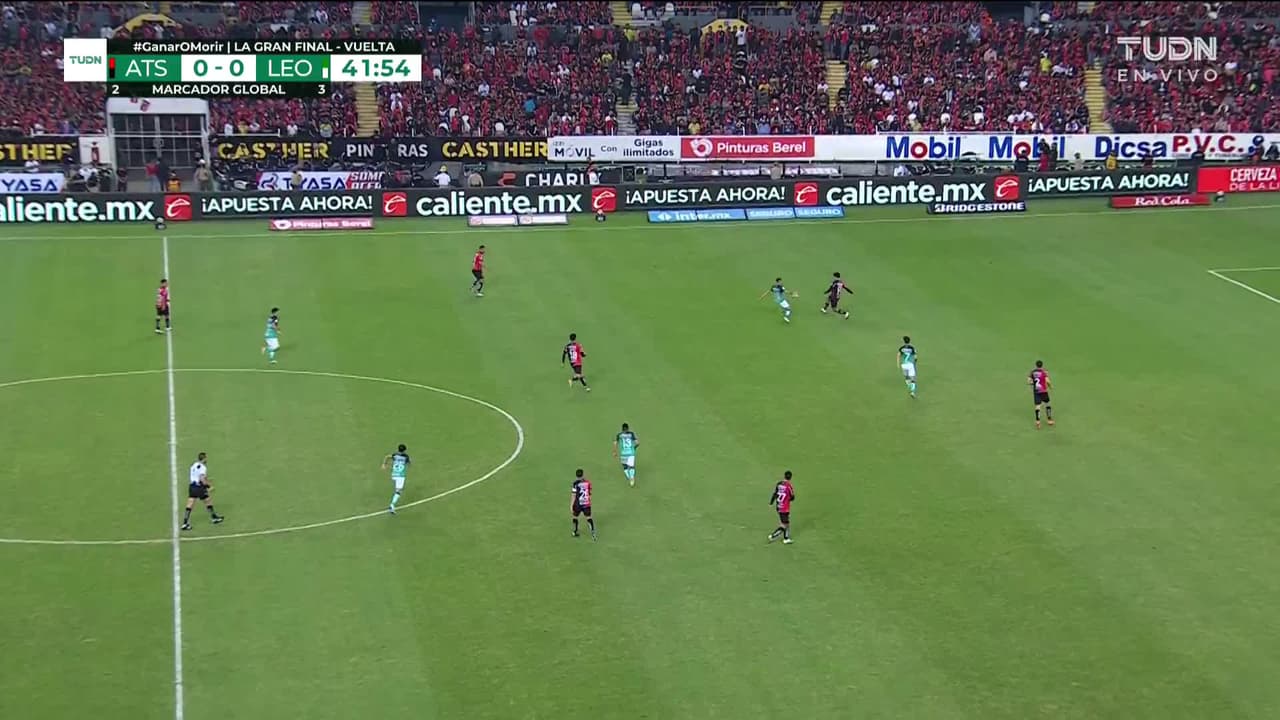 ¡TIRO ATAJADO! disparo por Julio Furch.