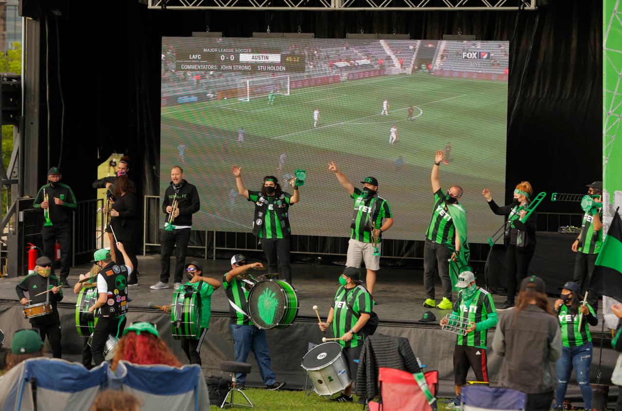 Los aficionados del club texano organizaron una viewing party en la capital de Texas para seguir el partido.