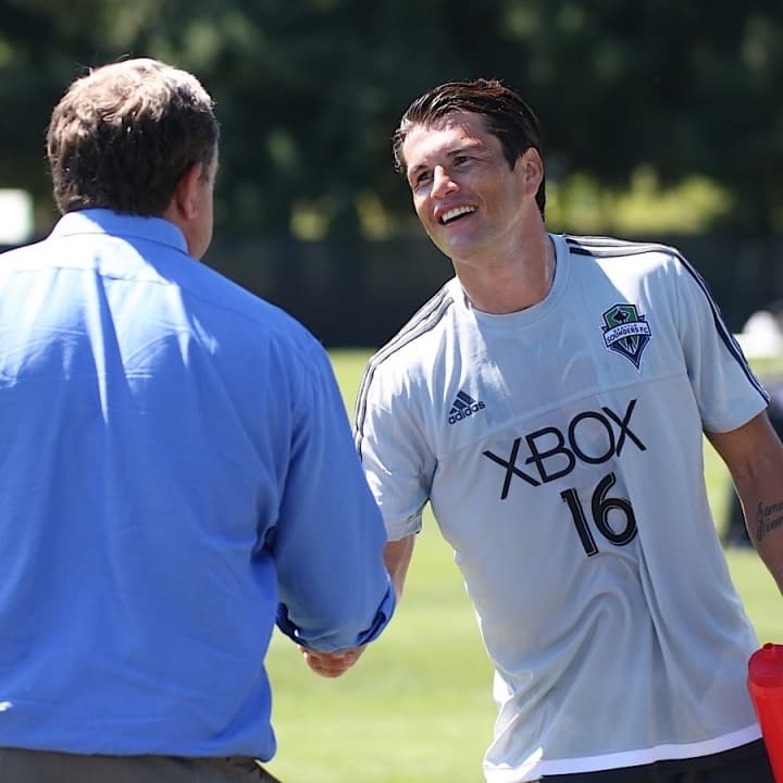 Nelson Haedo Valdez en sus primeras prácticas con los Sounders.