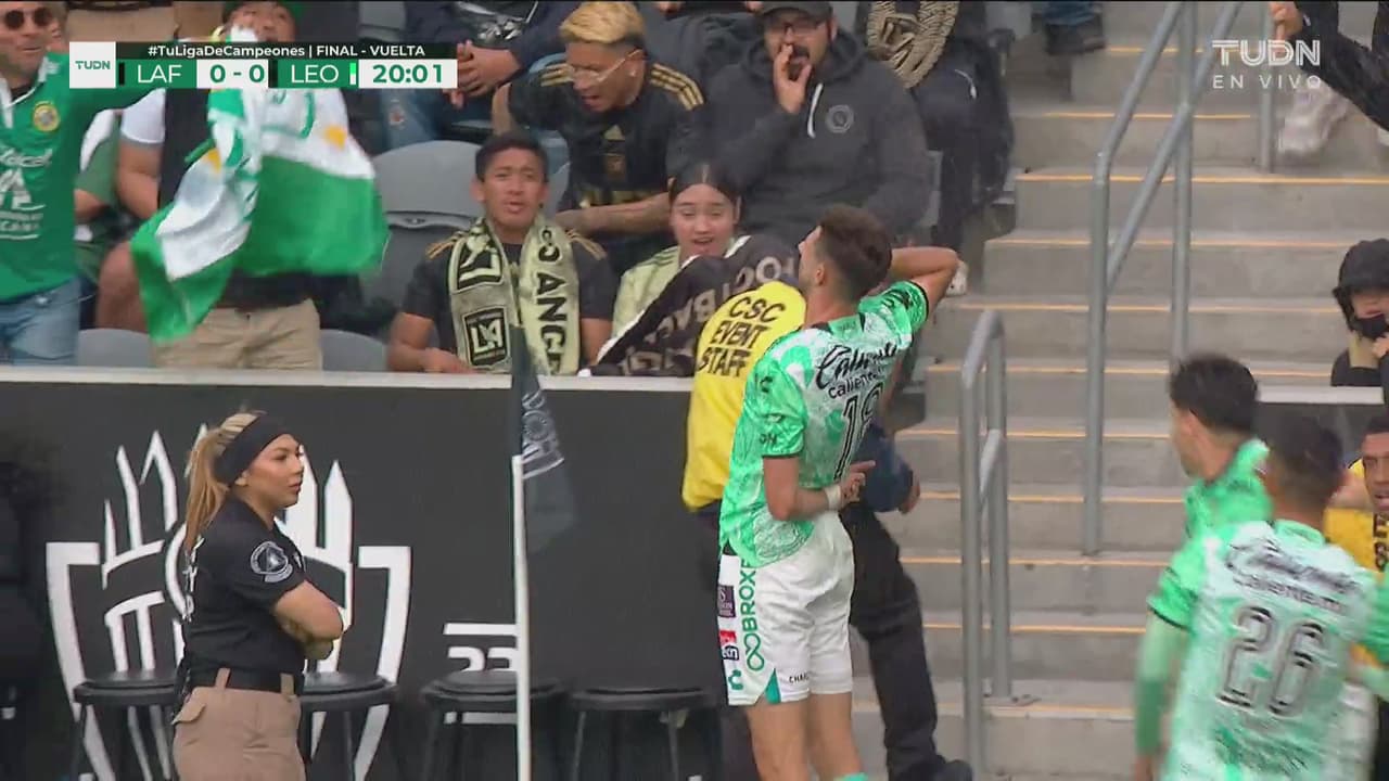 Gol de León, Di Yorio la manda a guardar y la fiera ruge en LA